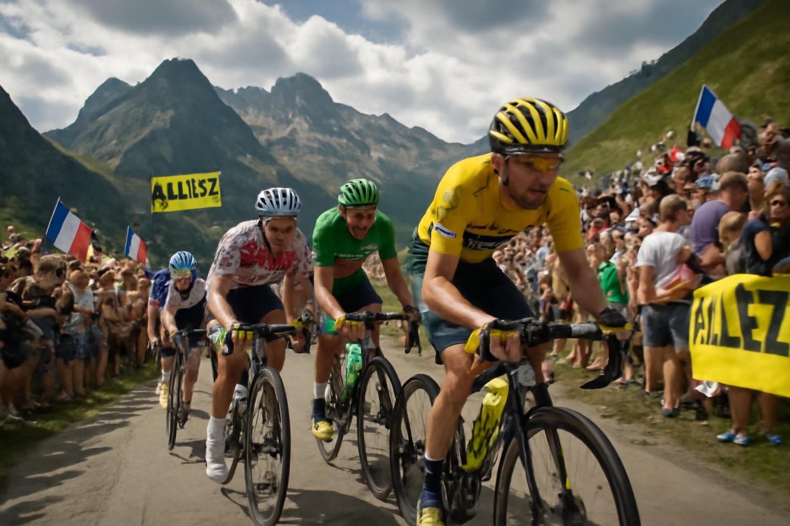 découvrez les étapes du tour de france qui pourraient changer le classement aujourd'hui et suivez les moments clés de la course en direct.